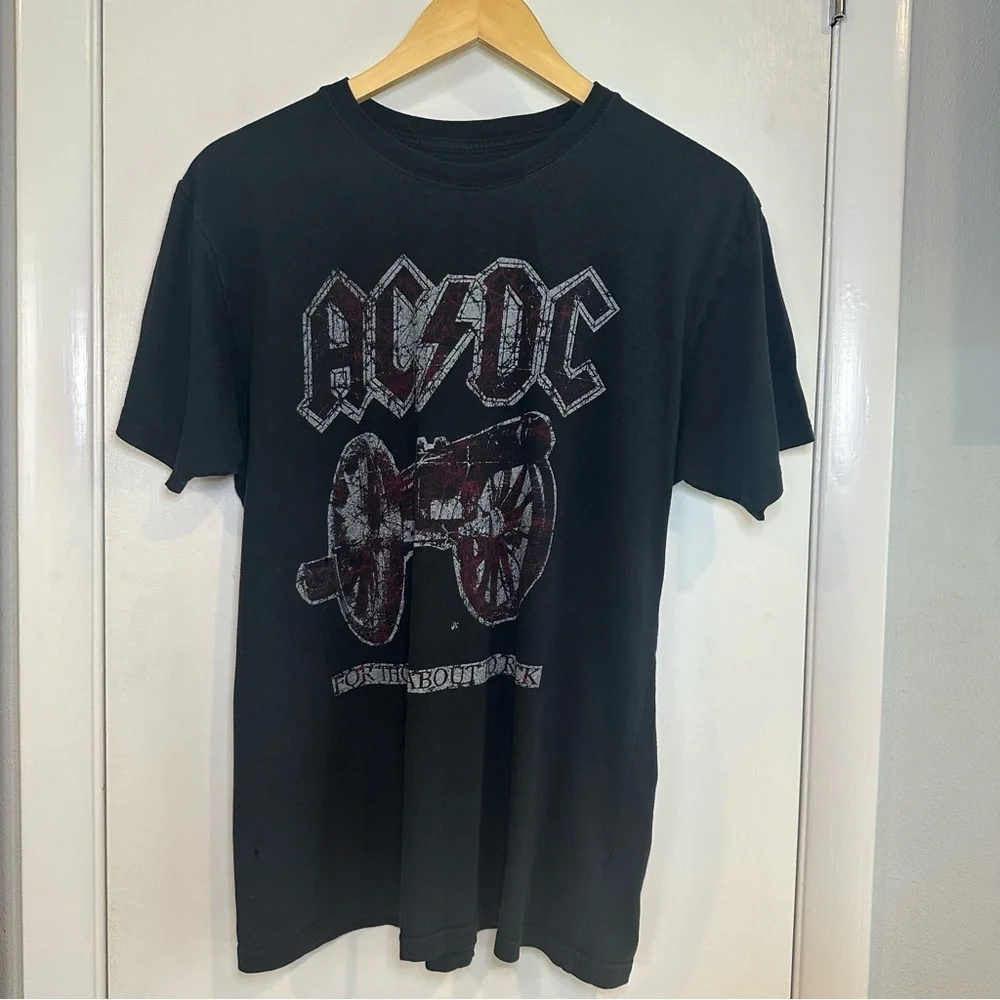 AC/DC Y2K Band T-Shirt. Black. Size: Medium.
100% Cotton. - Picture 1 of 7